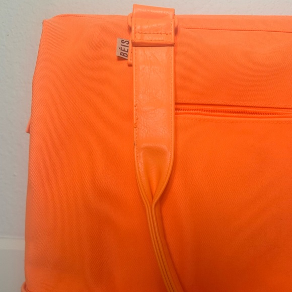 BEIS Limited Edition Mini Weekender Creamsicle - Picture 2 of 3